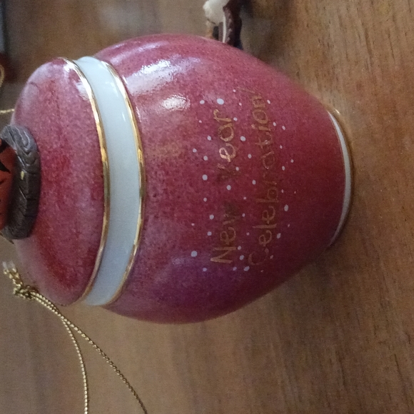 Winnie the Pooh bell ornaments - Picture 11 of 12